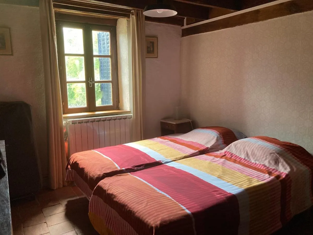 Bed and Breakfast Le Bois du Four à Arfeuilles 0*,  France